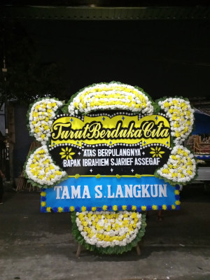 Papan Bunga Duka di Togolobe